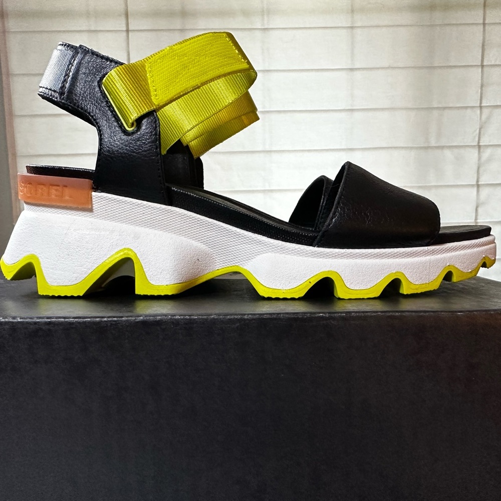 New with box, Black, Sorel kinetic sport wedge sandals, size 8.5.